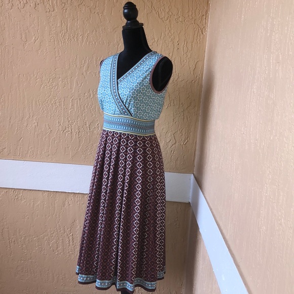 Max Studio Sleeveless Fit & Flare Dress - Picture 2 of 4